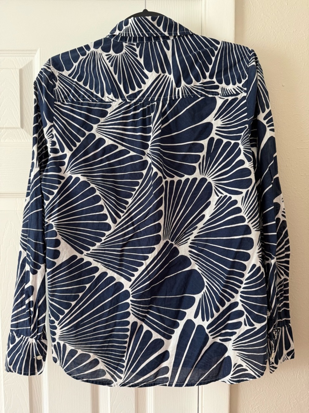 J. Crew Popover Navy Palm Print size Medium - Picture 2 of 5